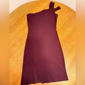 Forever 21 Chic One-Shoulder Bodycon Maroon Dress